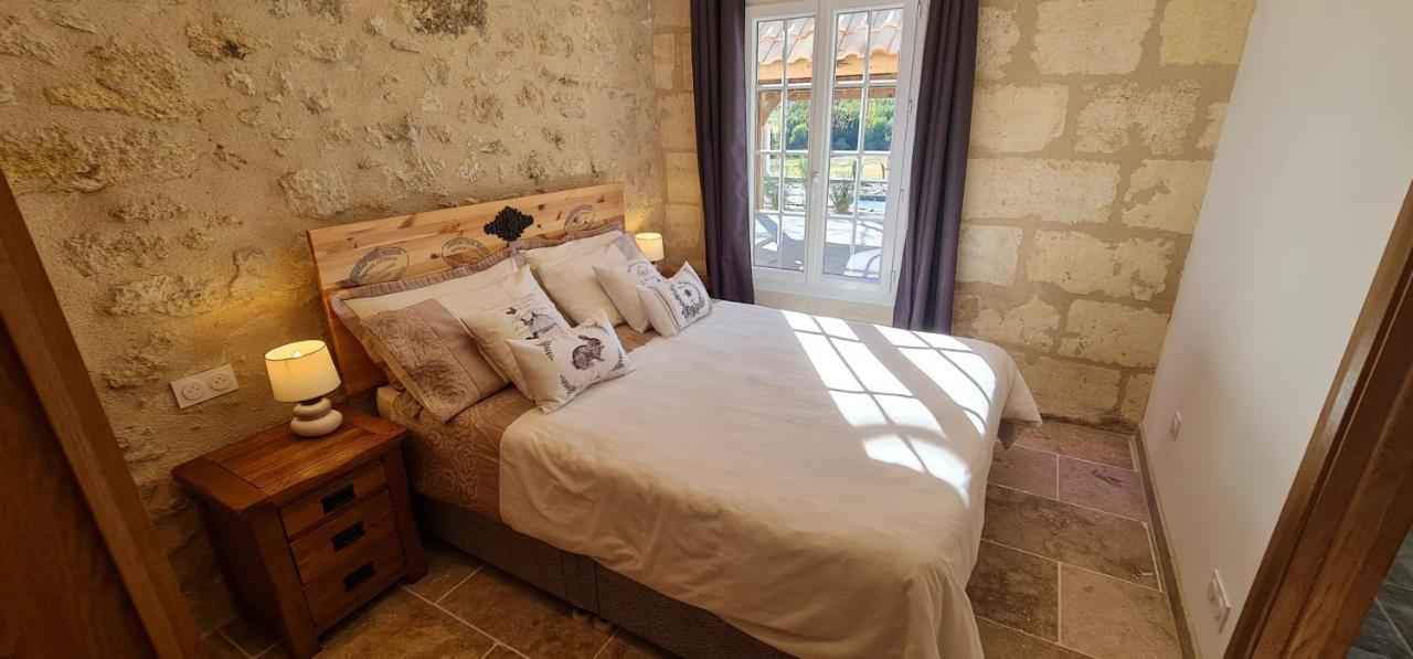 Dom Peyreton Prestige Cottages Set In A Charming Wine Property Villegouge Exterior foto